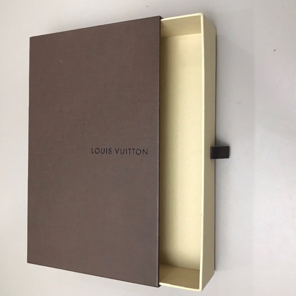 Louis Vuitton Slide Gift Box - Picture 2 of 8